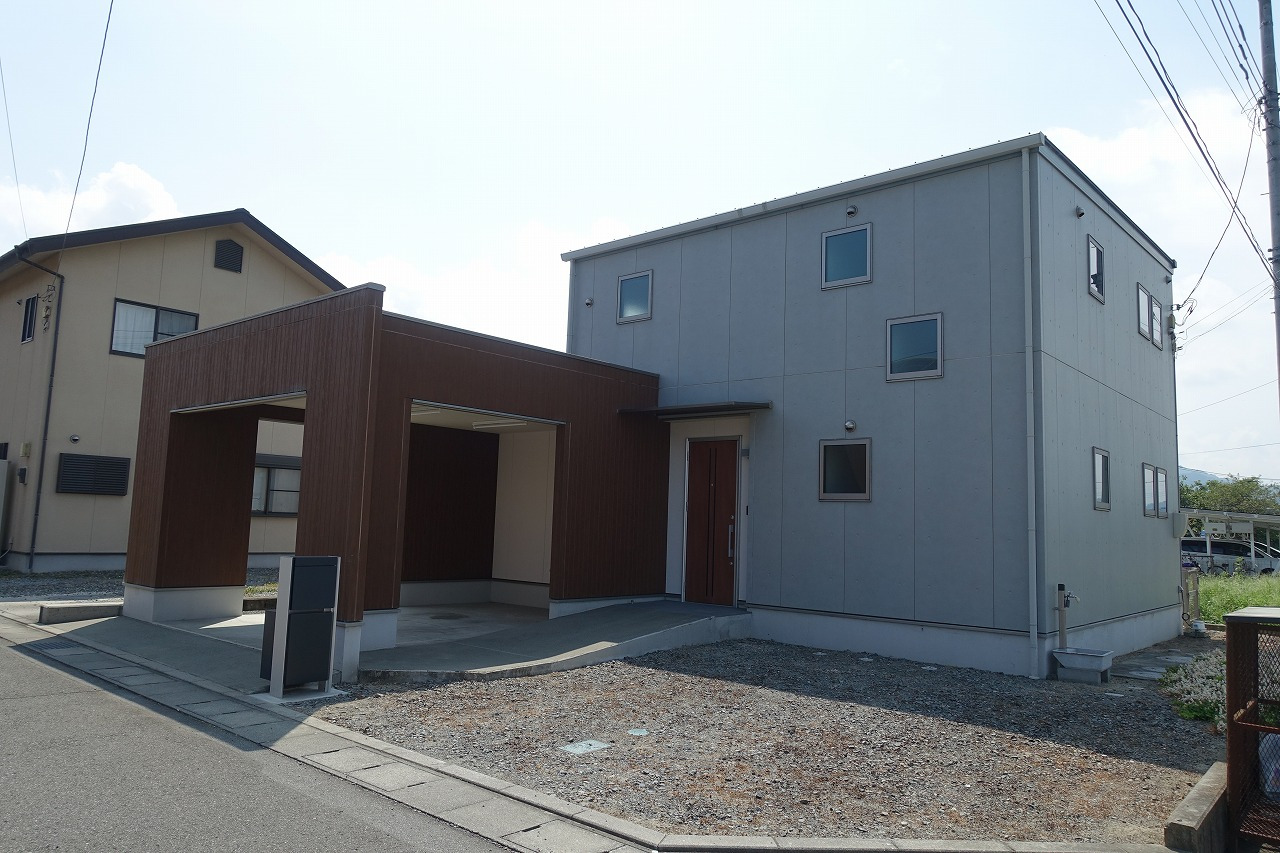 平成２３年築のオール電化住宅です