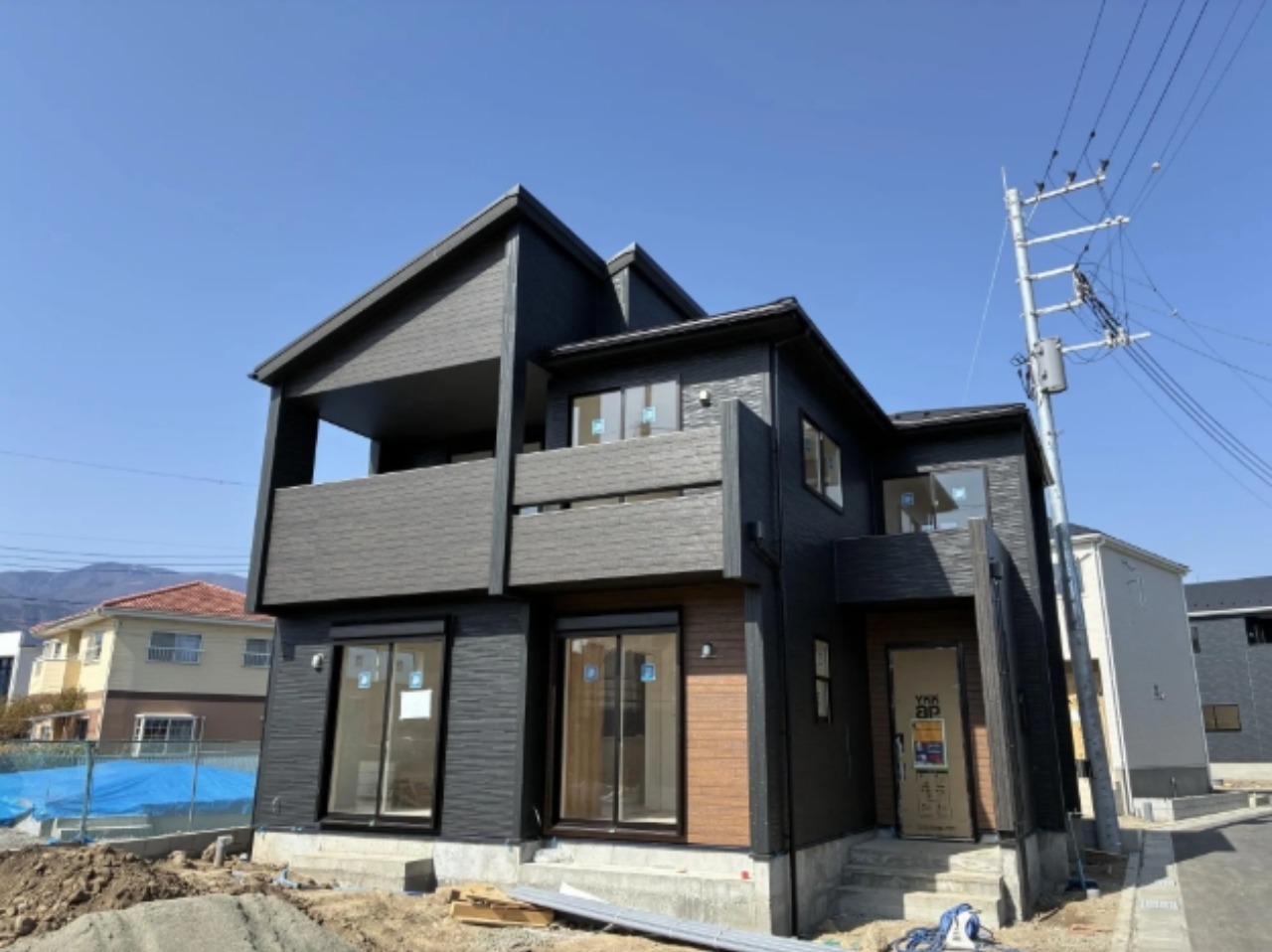 黒を基調とした大人かっこいいおうちです