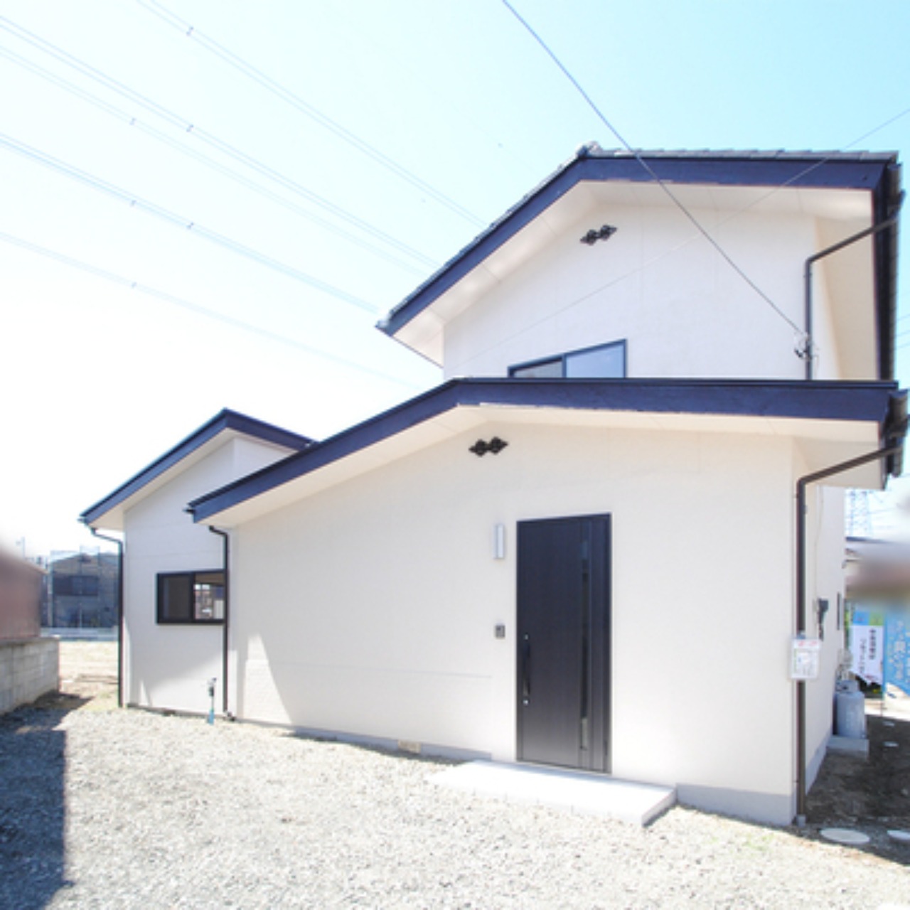 外観　建物　建築中